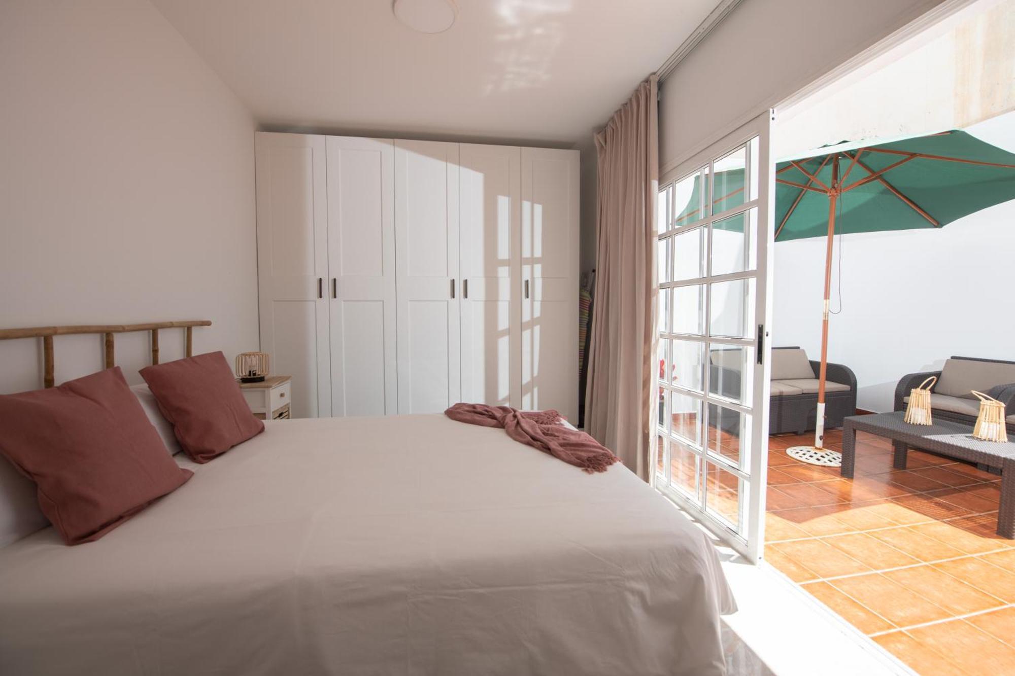 Comfortable Centric Apartment Steps From The Beach Gran Tarajal Exterior photo
